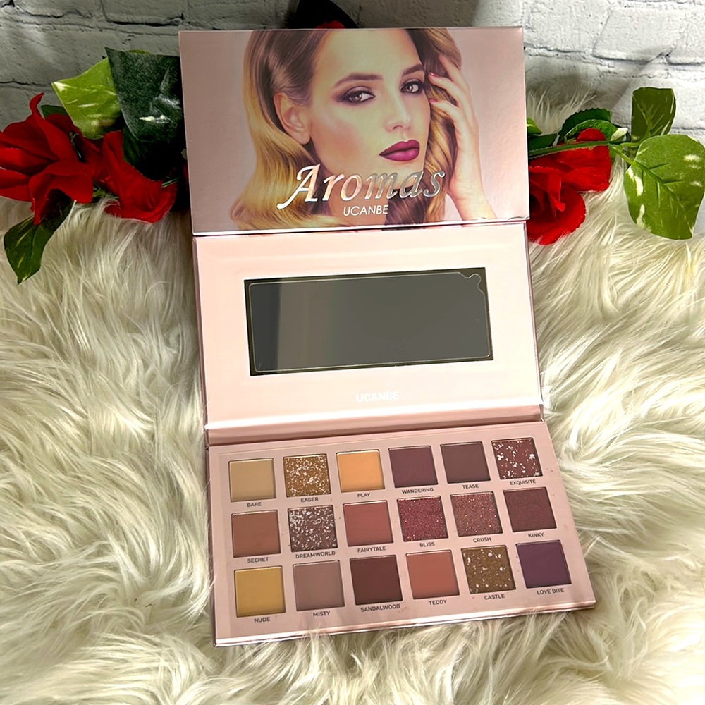 ✨UCANBE 18 Colors Aromas Eyeshadow Palette 💋